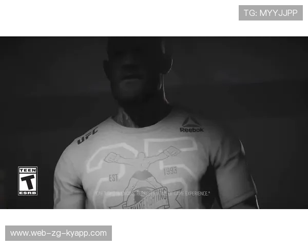 UFC锁技成功擂台瞬间爆发惊叹