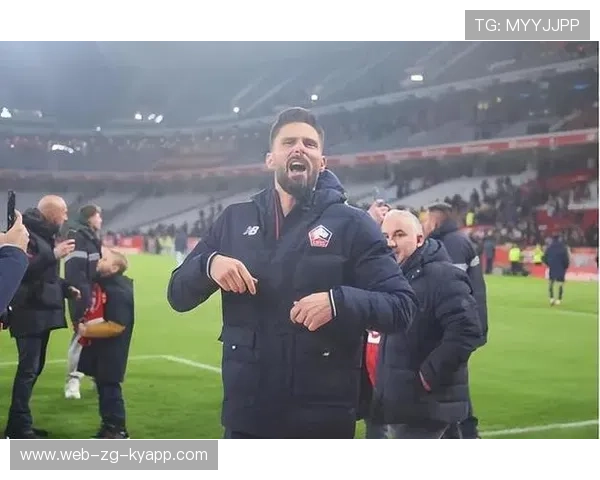 吉鲁高点头槌AC米兰再下一城 吉鲁高点头槌AC米兰再下一城